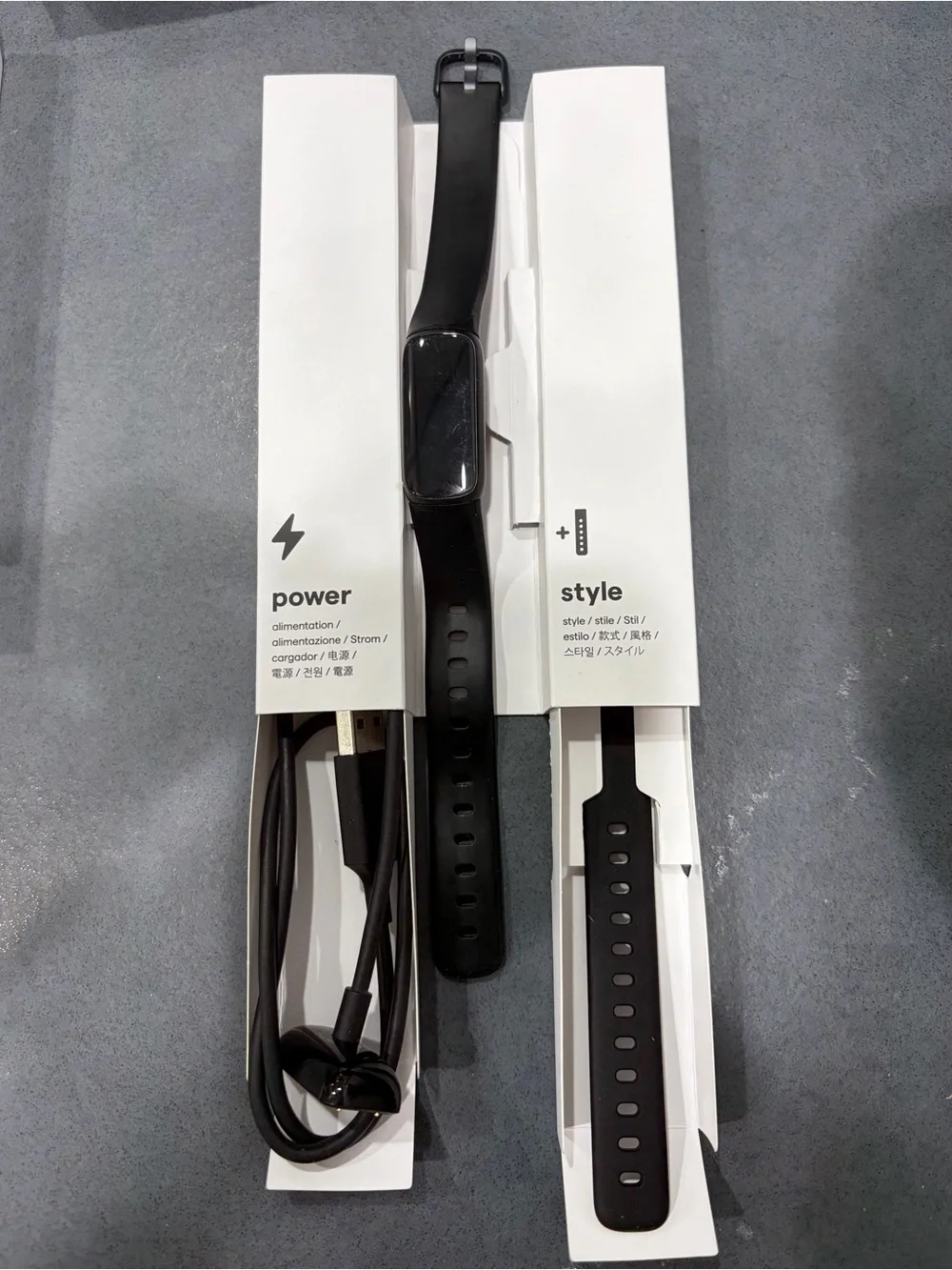 fitbit Luxe Fitness & Wellness Tracker - Black
